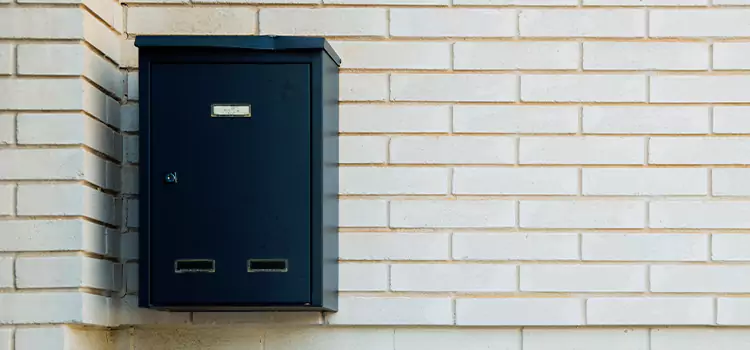 Mailbox Lock Repair Chambly