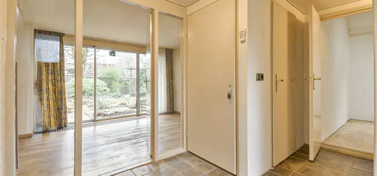 Why Choose Our Pocket Door Experts in Chambly, QC?