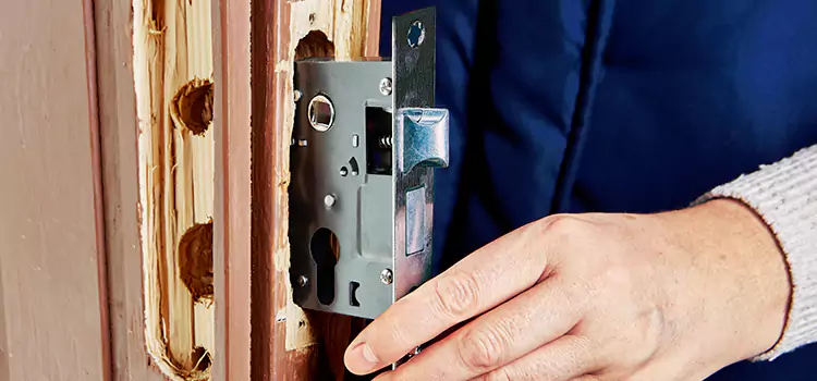 Garage Door Lock Replacement Chambly